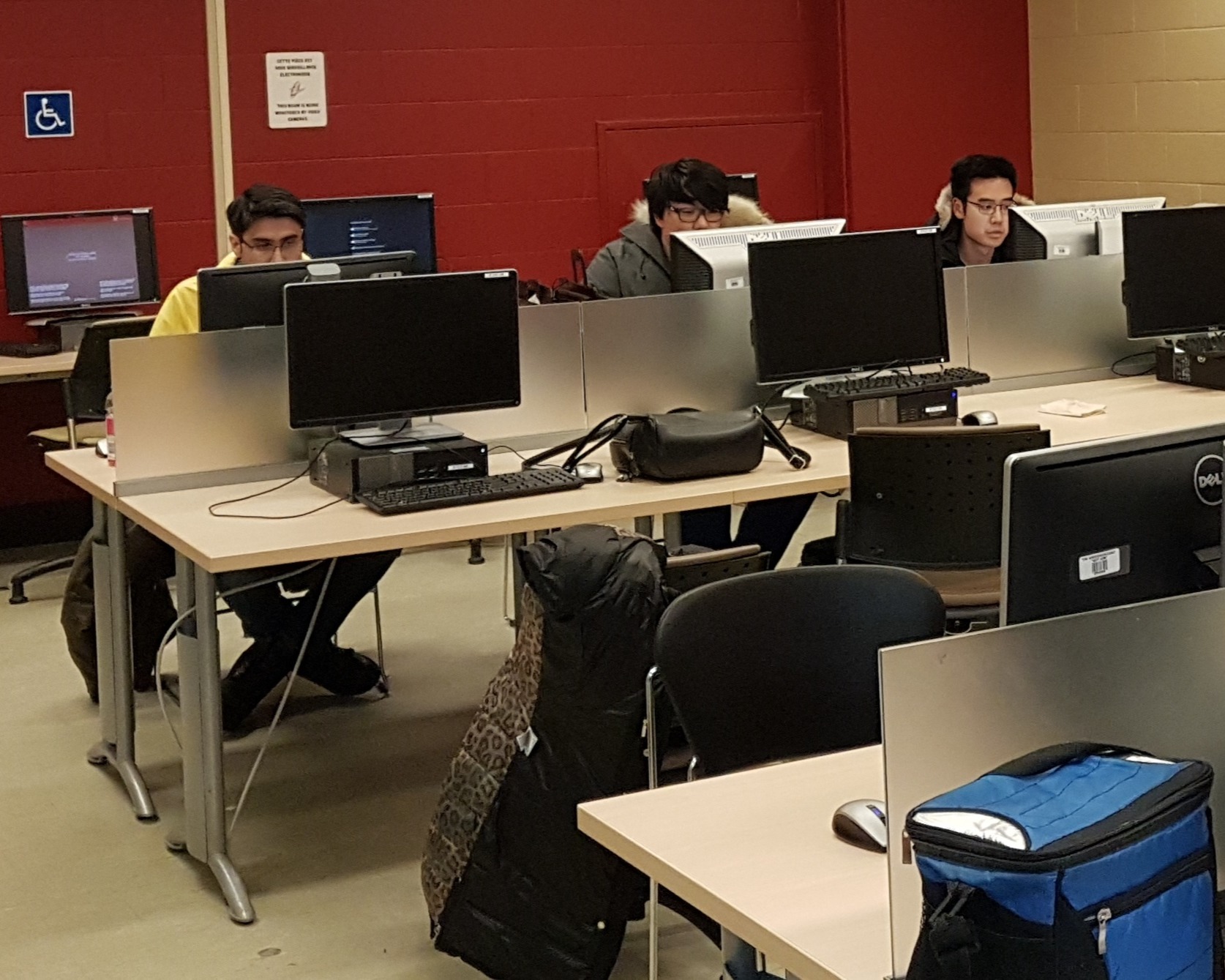 Students in Faculty of Engineering computer lab.